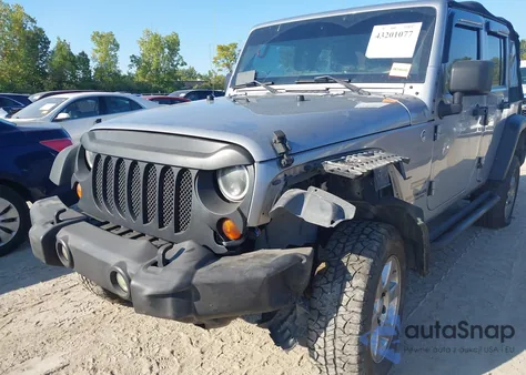 2013 Jeep Wrangler Unlimited Sport из США, поврежденный, VIN 1C4BJWDG3DL663065
